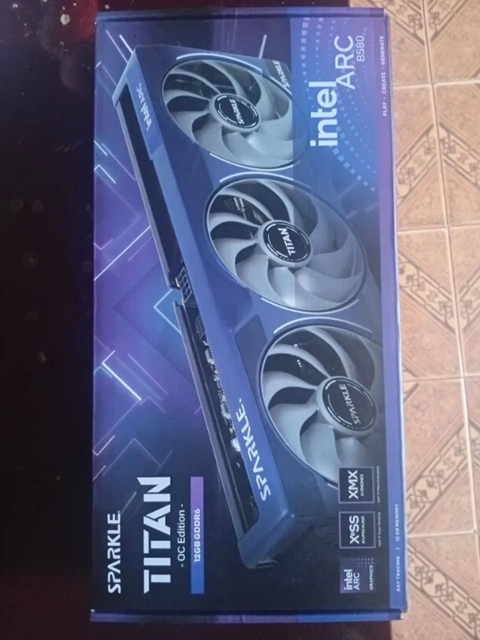 Vendo Placa de Video Sparkle Intel ARC B580 Titan OC, 12GB, GDDR6, 192-bit - Foto 2