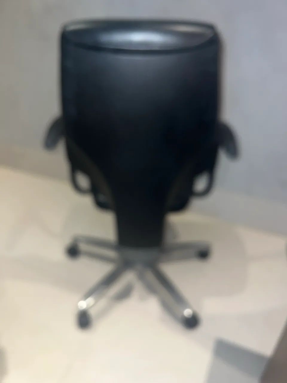 Cadeira presidente GIROFLEX excelente qualidade  - Foto 4
