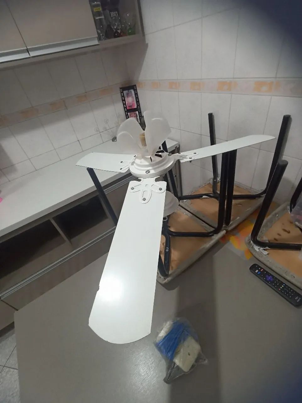Ventilador de teto em perfeito estado  - Foto 3