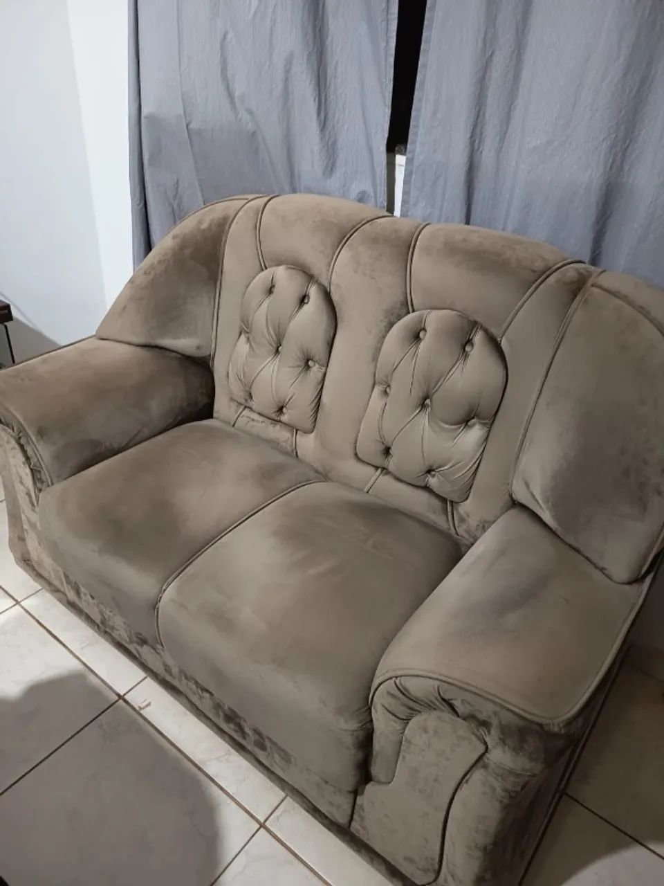 Sofá 2 lugares 