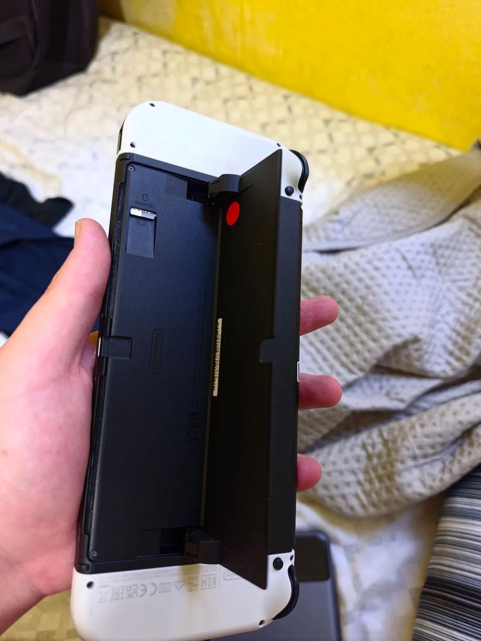 NINTENDO SWITCH OLED DESBLOQUEADO COM ACESSÓRIOS E + - Foto 2