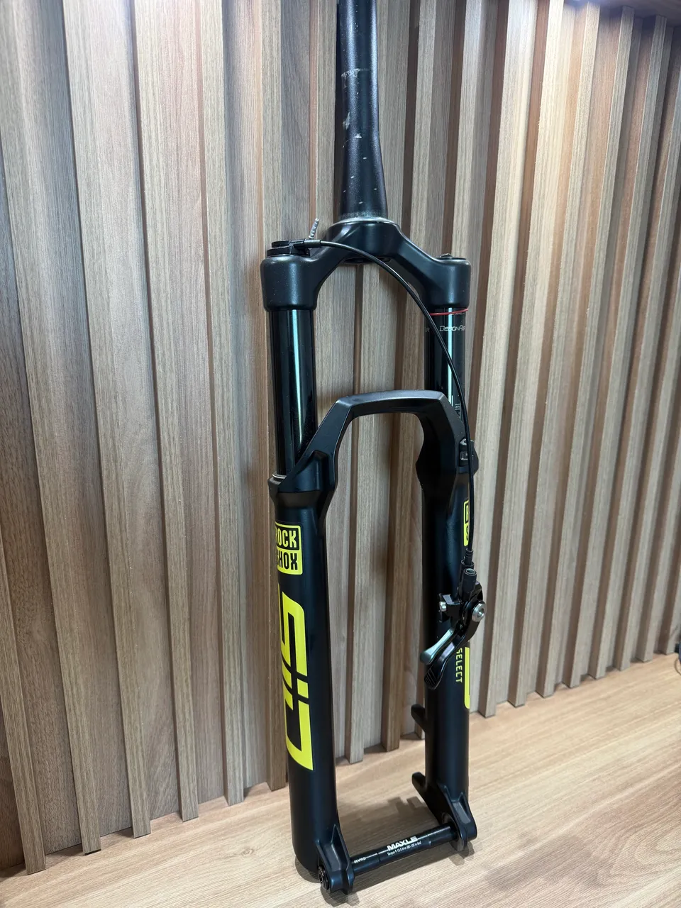 suspensao rock shox rs1