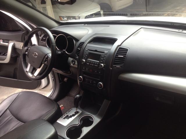Sorento EX 3.5 autom 7 lug. Ano 2012 - Foto 17