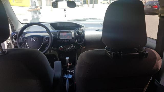 Etios Hatch Ready! 1.5 Auto (2017) - Foto 4