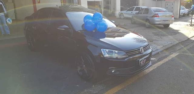 Jetta 2.0 com Teto Solar - Foto 3