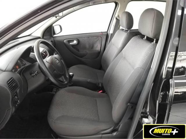 Chevrolet Corsa Hatch PREMIUM - Foto 6
