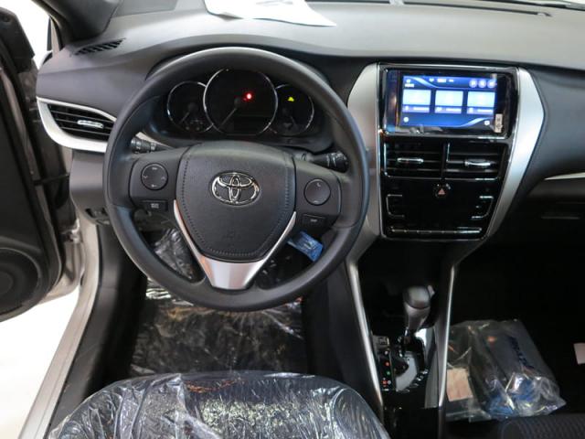 TOYOTA YARIS HATCH XL PLUS AT 19/20 - Foto 11