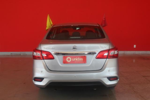 Nissan Sentra SV 2.0 2018 - Foto 6