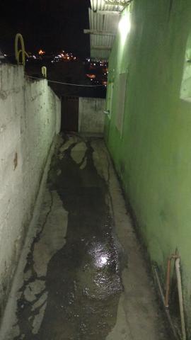 Vendo duas casas no mesmo terreno - Foto 3