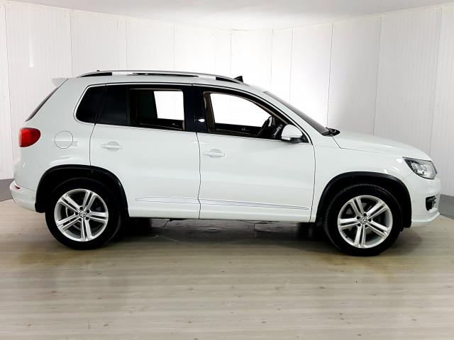 VolksWagen TIGUAN 2.0 TSI 16V 200cv Tiptronic 5p - Branco - 2015 - Foto 4