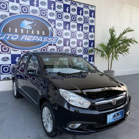 Fiat grand siena 1.6 essence 2013 - completo - novíssimo - Foto 4