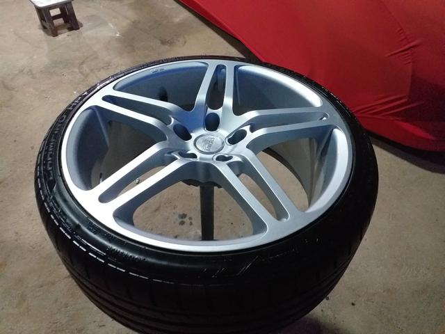 Rodas 19