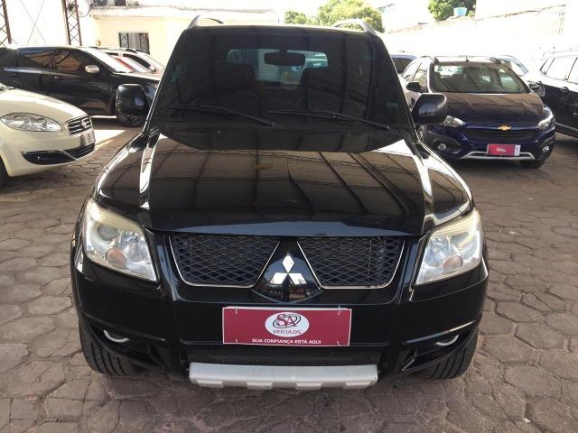Mitsubishi Pajero Tr4 4x4 At 2013 na SA Veículos!