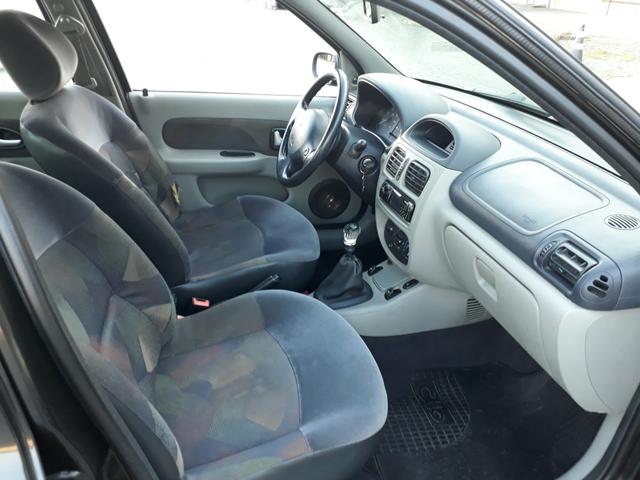 Vendo clio ano 2005 completo - Foto 3