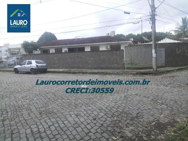 Casa com 5 qtos (sendo 02 suítes) no Centro - Foto 4
