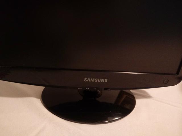 Vendo essa ( cpu ) e visor 16 samsung model : 932 b plus - Foto 5