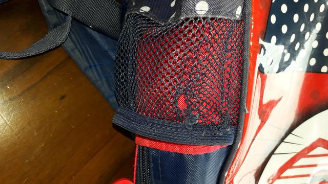 Mochila infantil tamanho médio, com 2 bolsos na lateral - Foto 6