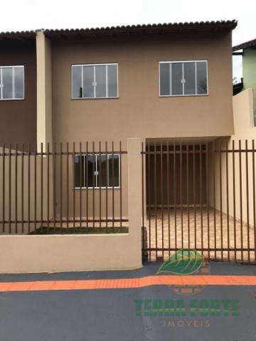 Casa assobradada com 2 quartos - Bairro Jardim Silvino em Cambé