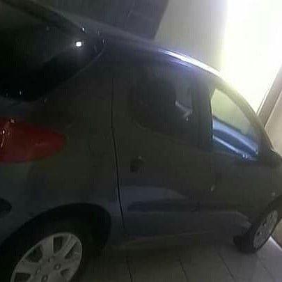 Vendo Peugeot 1.0precisar arrumar a chave de ceta - Foto 2