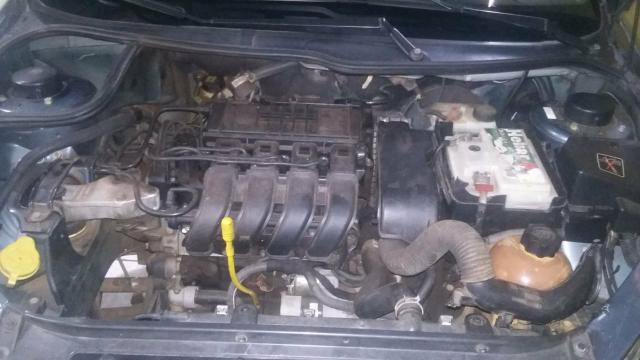 Vendo Peugeot 1.0precisar arrumar a chave de ceta - Foto 5