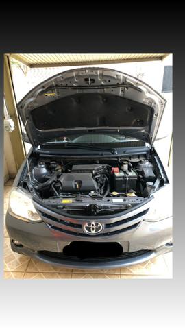 Toyota étios Hatch hb x 2014 1.3 - Foto 6