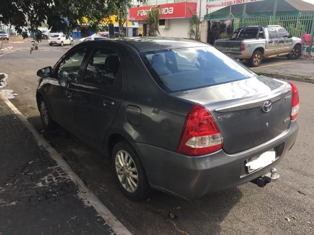 Toyota Etios 1.5 Sedã super conservado - Foto 3
