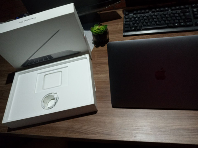 Macbook Pro 2017 - Foto 2