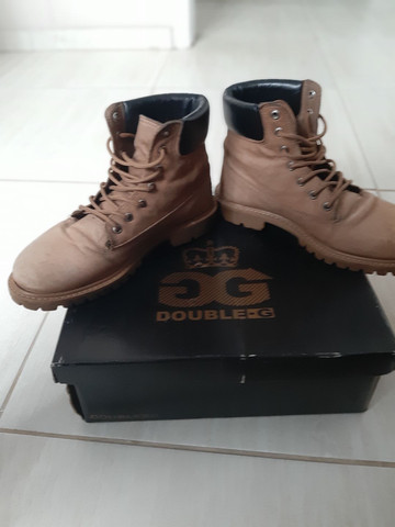 double g bota