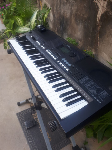 Teclado Yamaha PSR e 433