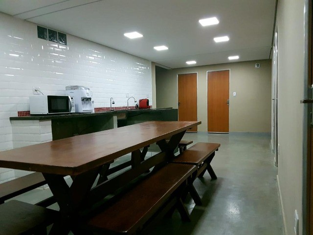 Quarto individual para rapazes.