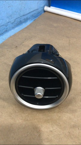 Difusor de ar lado esquerdo original Mercedes c180 