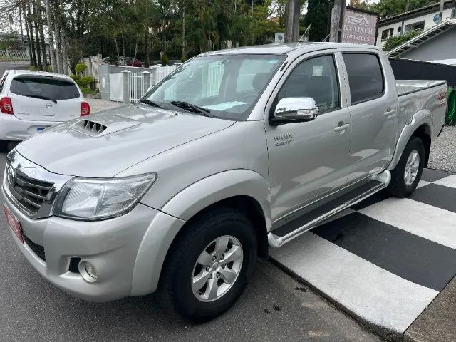 Toyota Hilux CD SRV D4-D 4×4 3.0 TDI Diesel Aut 2013 – Willian Camionetas –  Blumenau – SC