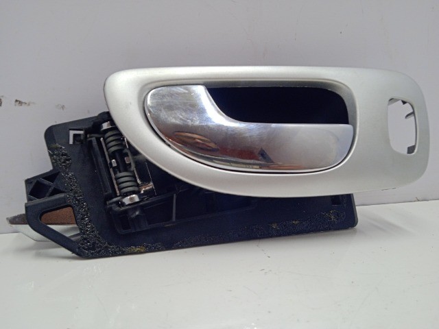 16863 Maçaneta Interna Traseira Esquerda Peugeot 307 07 A 12