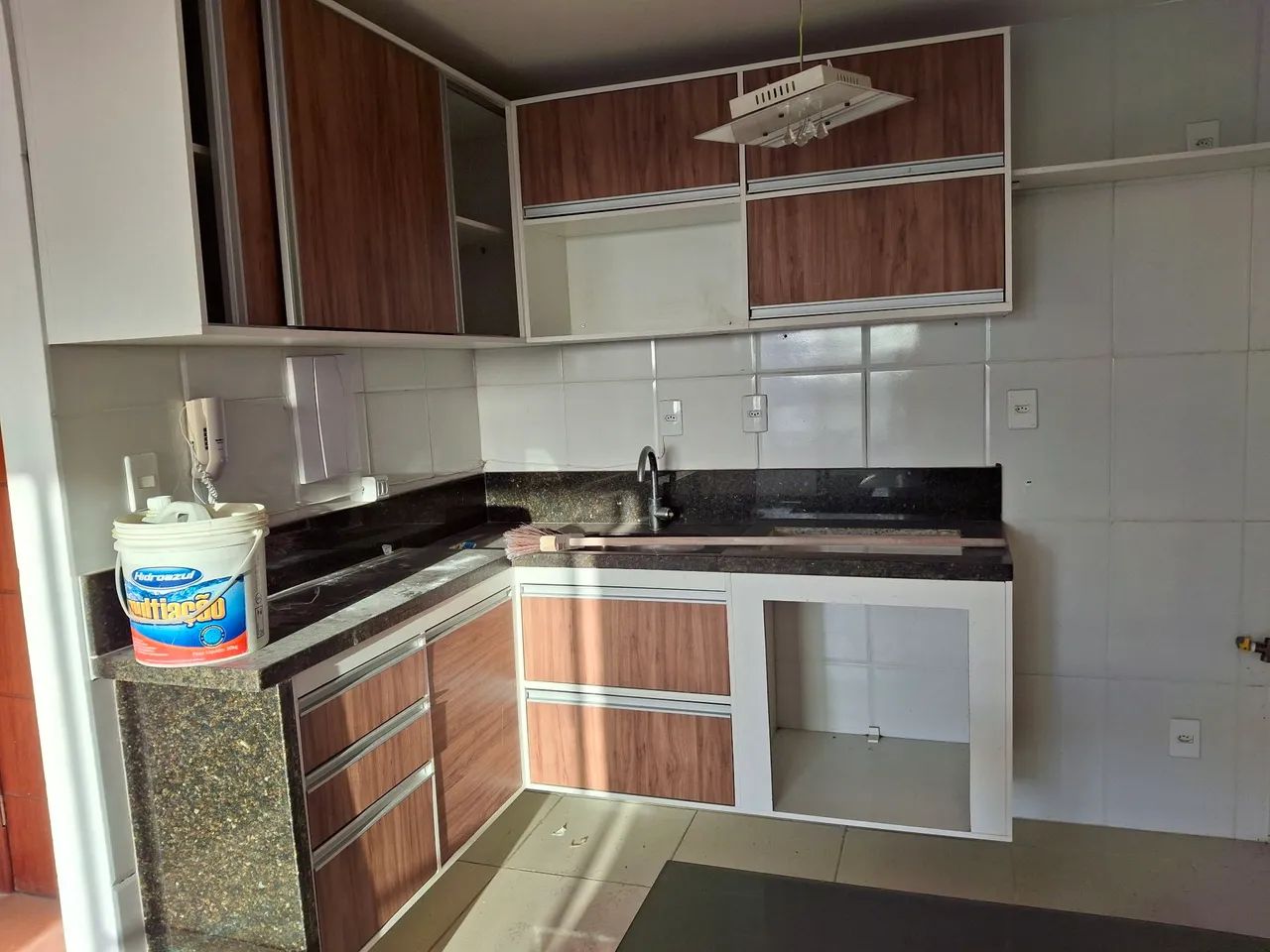 3/4Suite e varanda, planejado cozinha Rua da passarela SSA.NorteShopping 2 vaga garagem - Foto 7