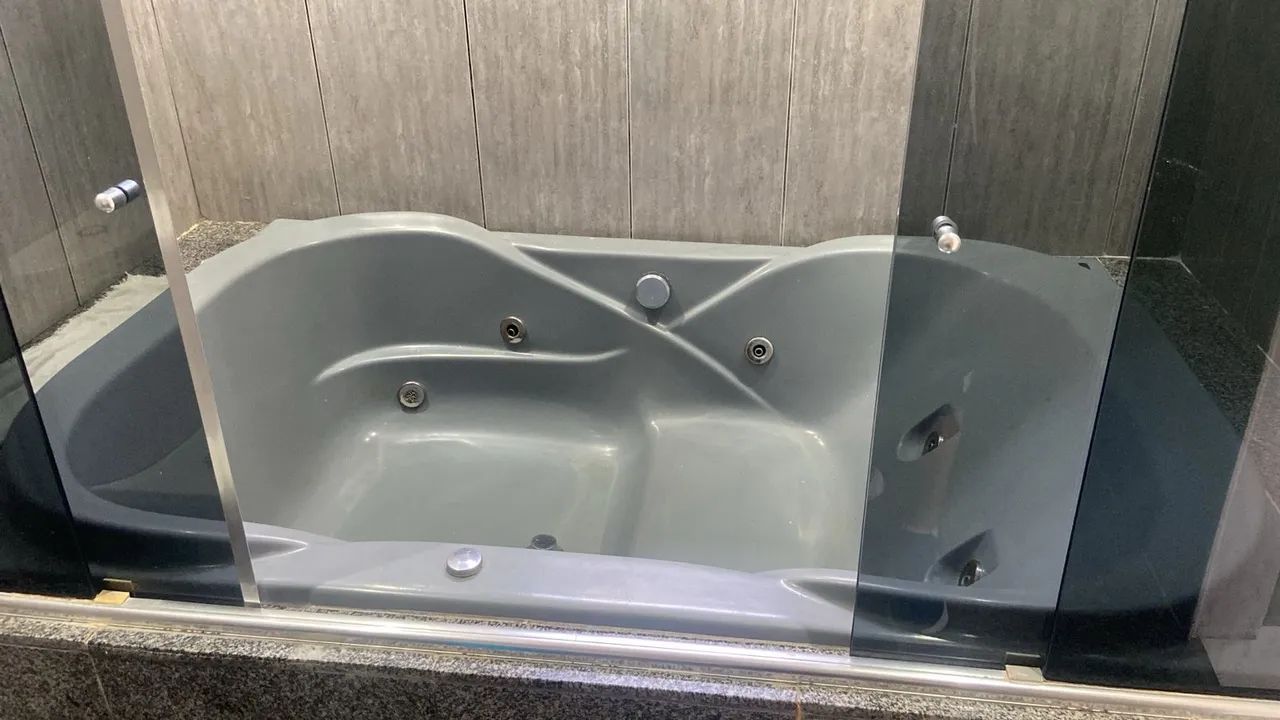 Banheira HIDROMASSAGEM 