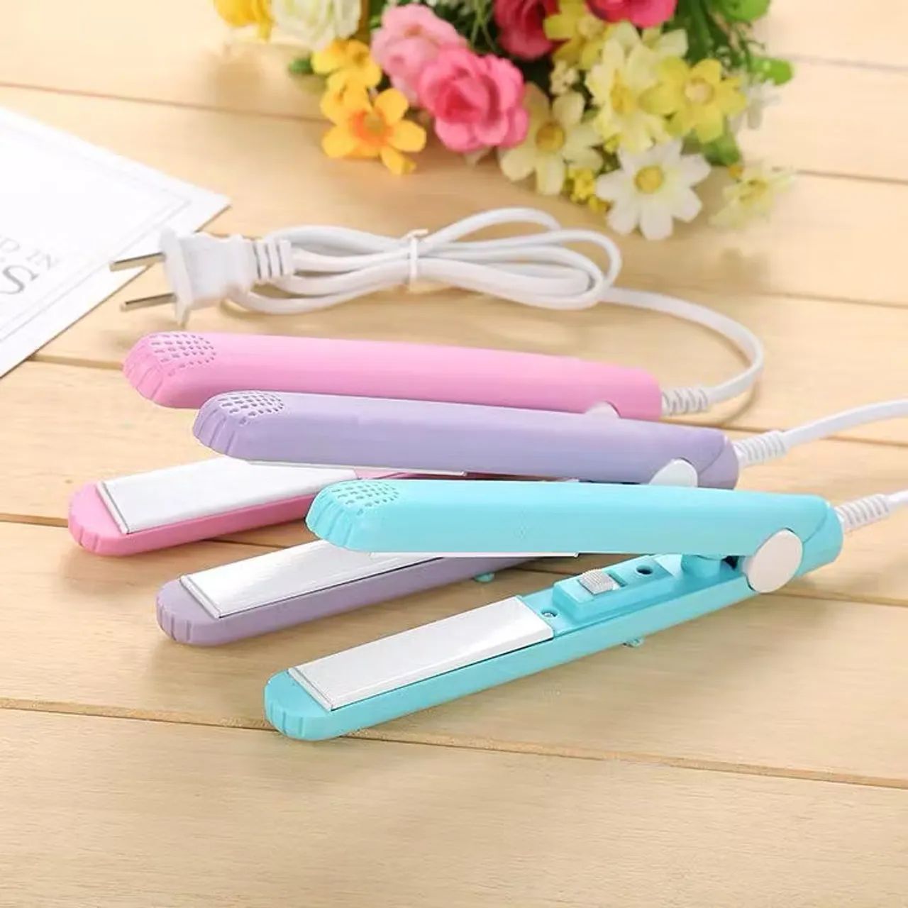 Mini Chapinha Prancha De Cabelo Portátil Com Case Transporte Bivolt Estojo - Foto 4