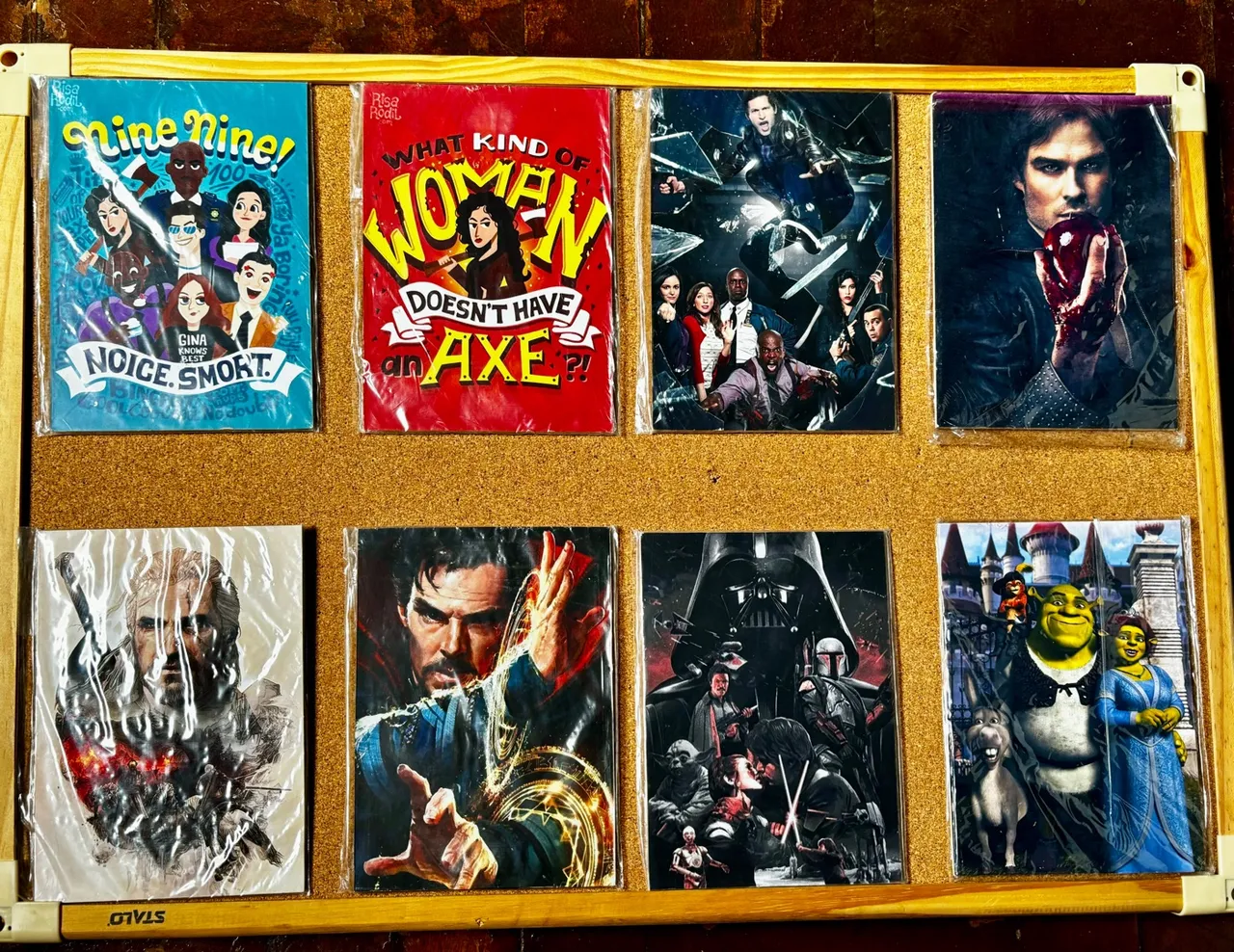 Placas de decoração em mdf- filmes - geek - videogames- mangá- séries- anos 2000