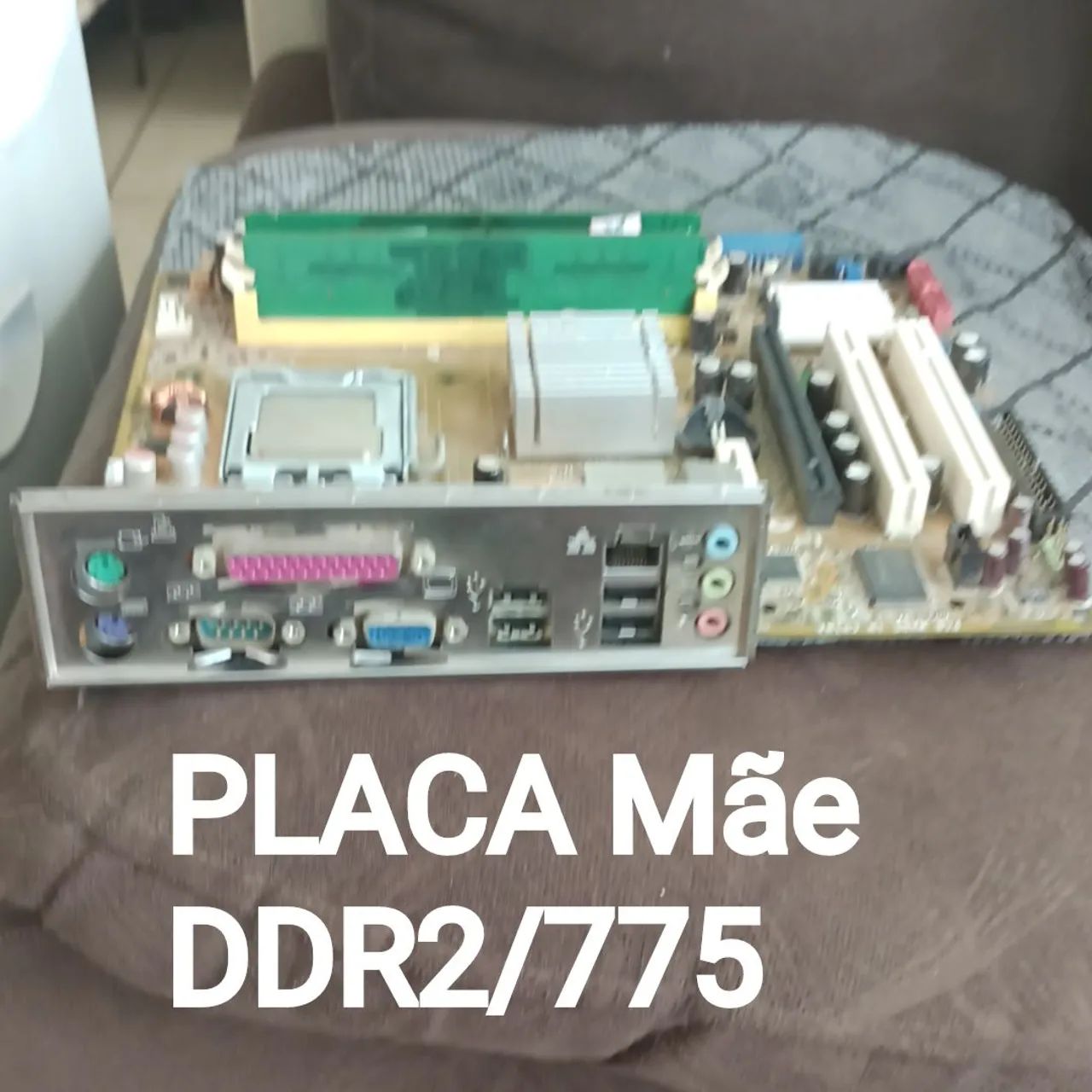 PLACA Mãe DDR2 LGA 775+Espelho+Caixa+Processador+memorias - Foto 3