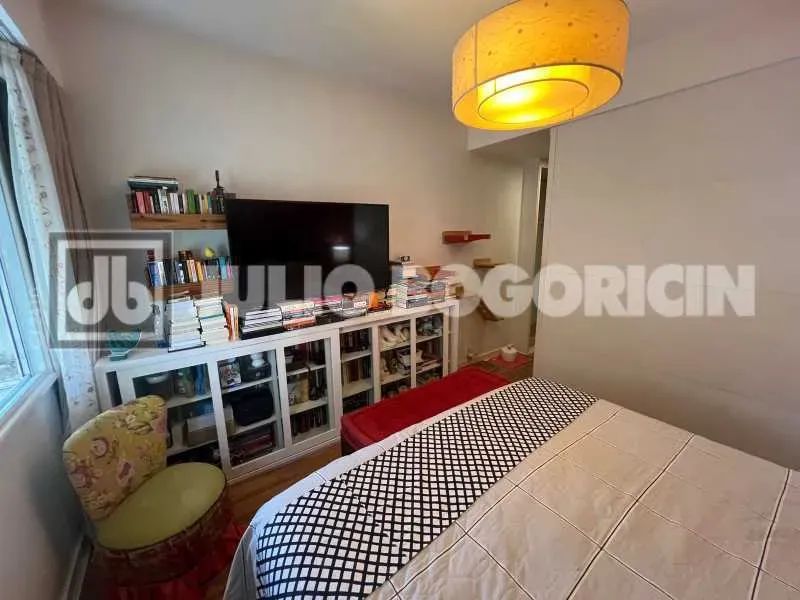 Leblon, localização privilegiada e nobre, Planta diferenciada com 267 m2, reformado, Frent - Foto 13