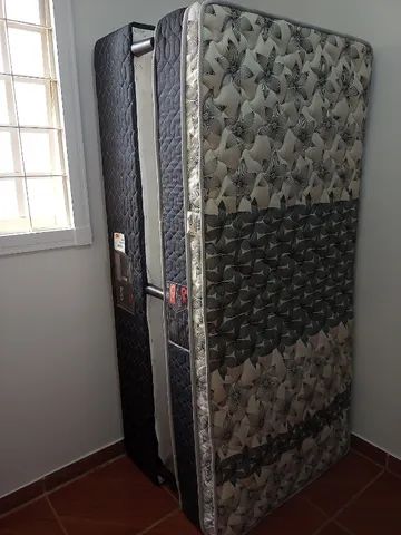 Cama Box + Colchão Castor Solteiro 3 meses de uso.