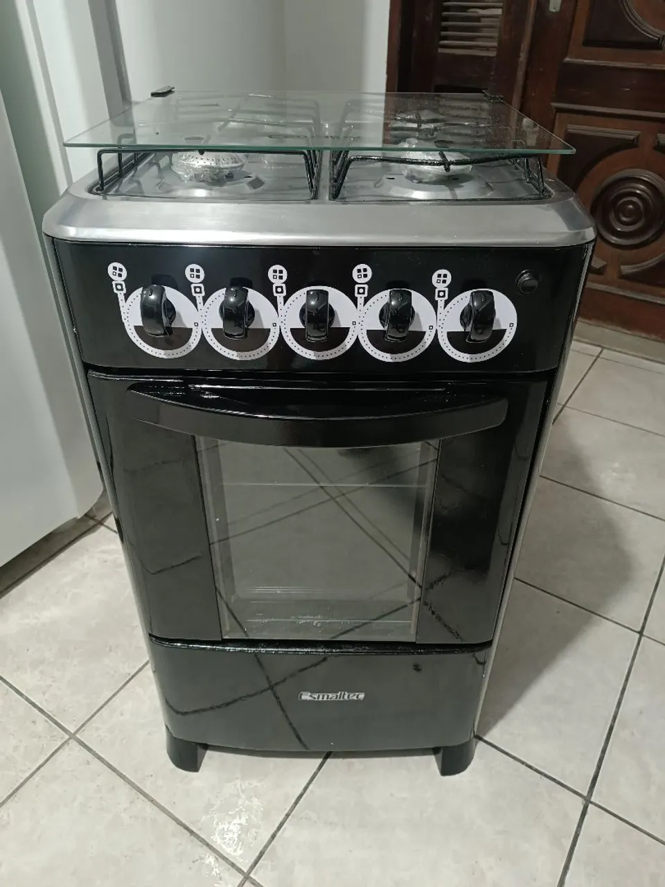 Vendo Fogão esmaltec em perfeito estado de conservação 4 bocas!