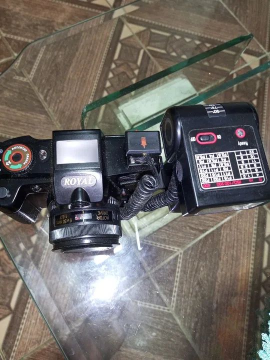 Vendo esta câmera ?