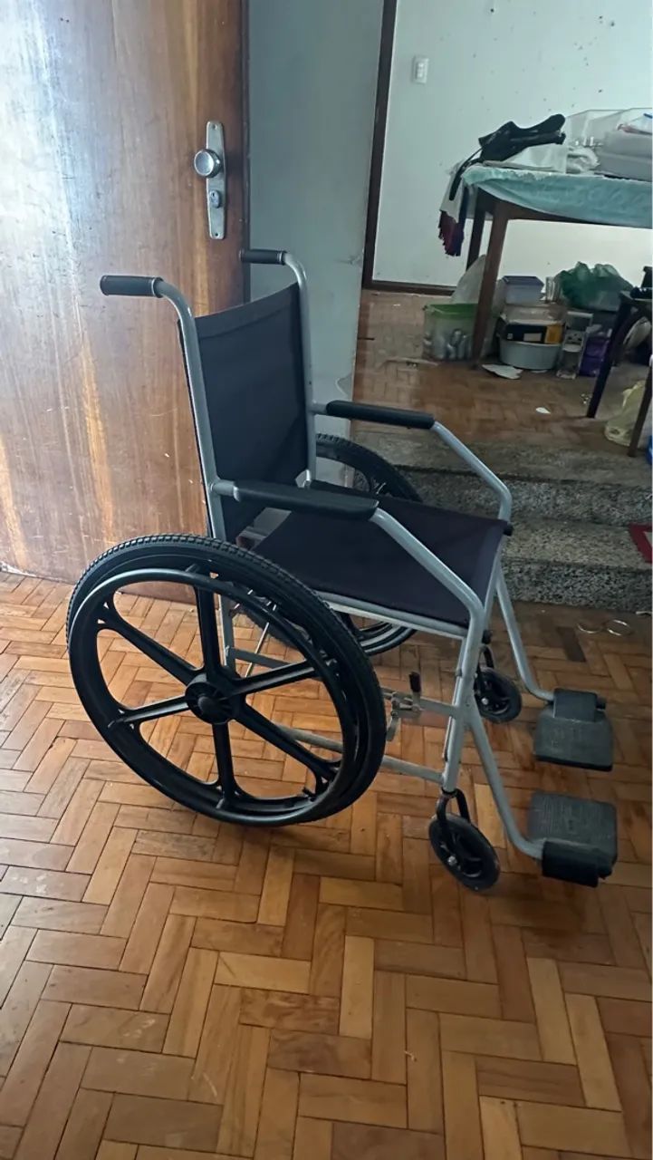 Cadeira de Rodas - Conforto e Mobilidade - Foto 2