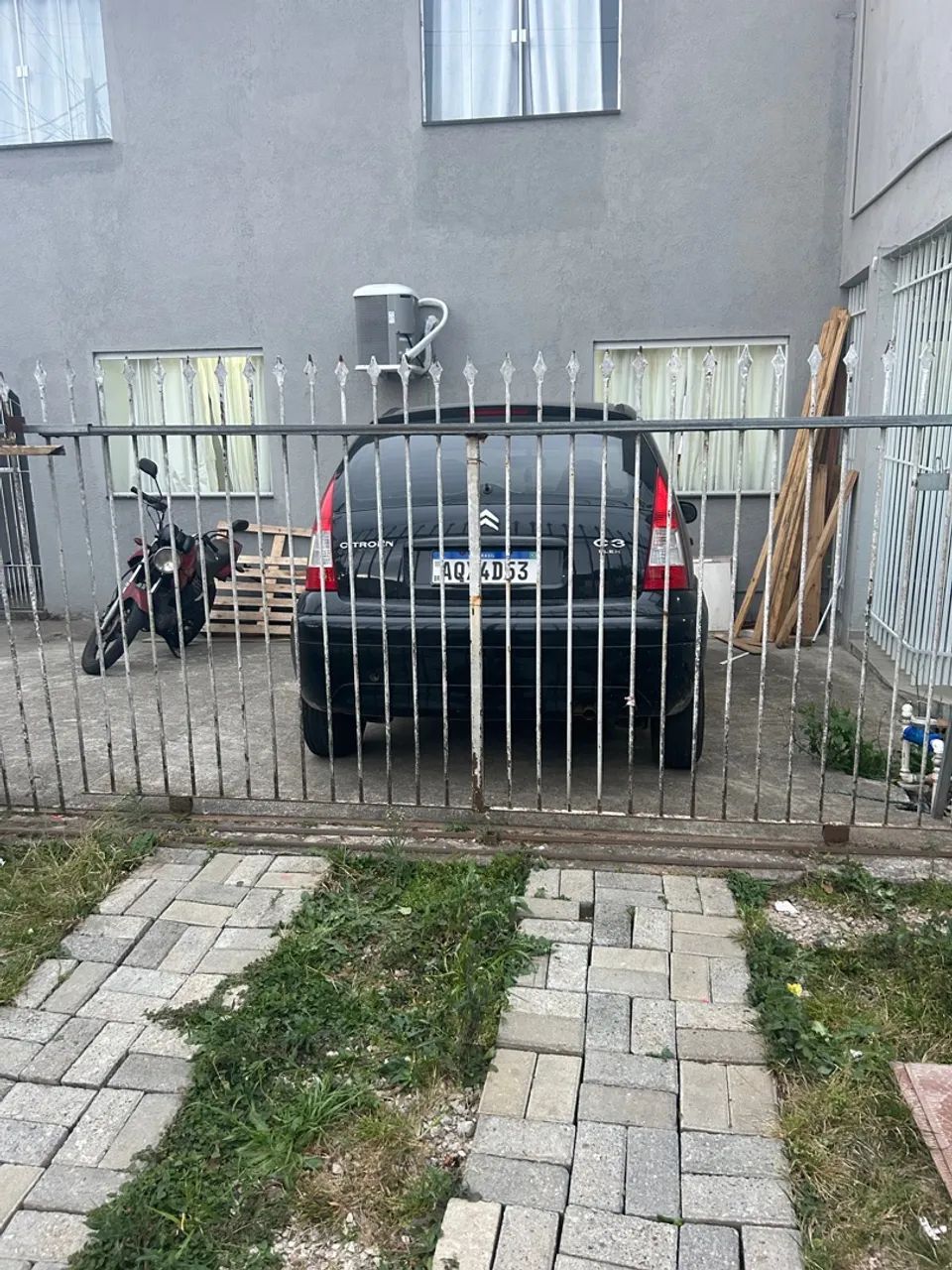 Iron Grille64842816059267121