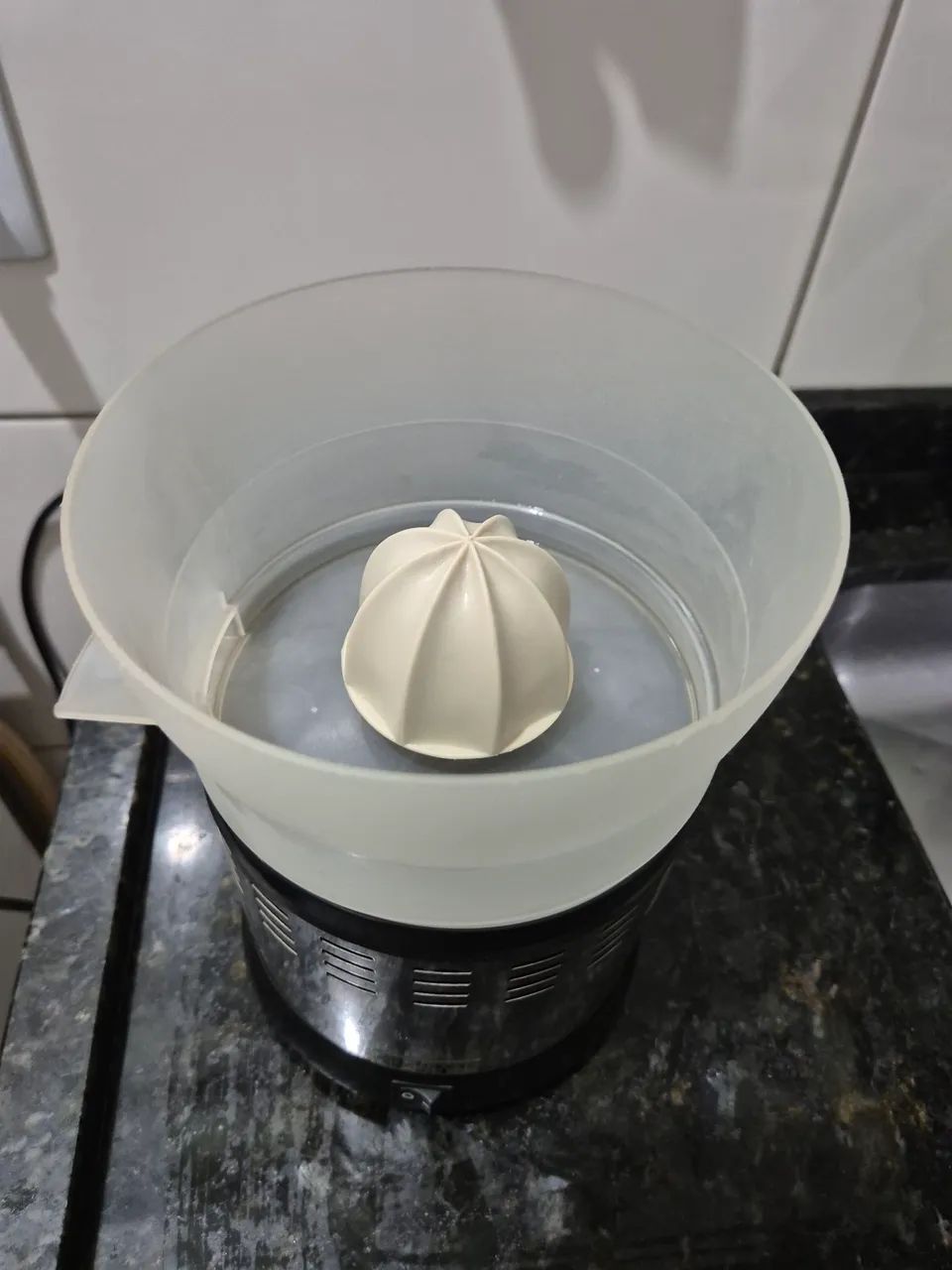 Espremedor de suco Loren sid