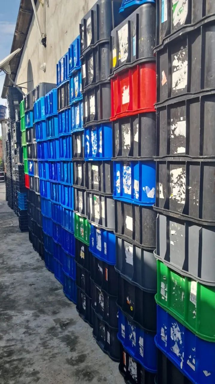 Caixas de plástico fechada, capacidade 80 litros  - Foto 2