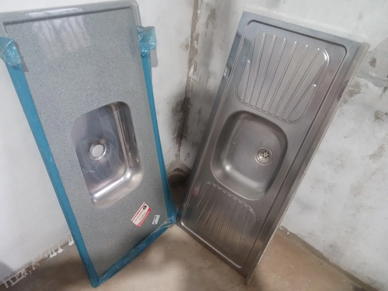Vendo duas piás.