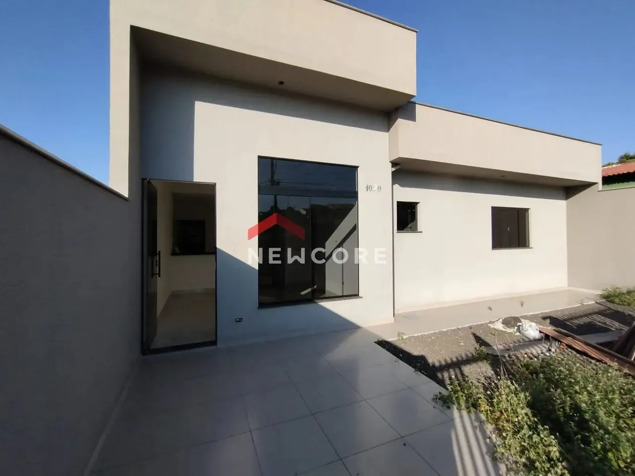 Casa em Rua Cacilda Nasralla Neme - Conjunto Habitacional José Garcia Molina - Londrina/PR
