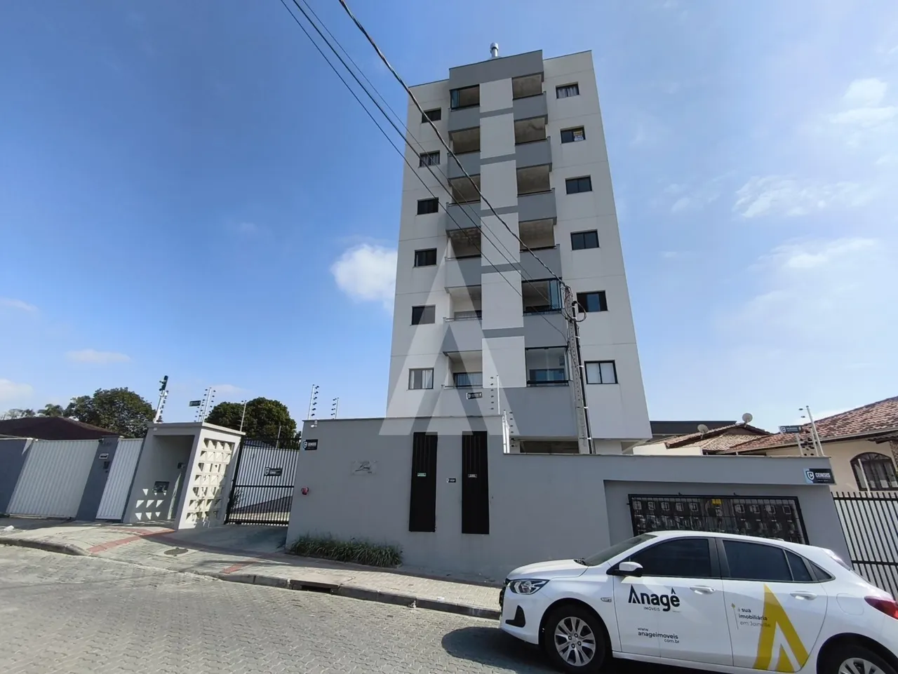 Apartamento com 2 quartos para alugar por R$ 1750.00, 46.65 m2 - ITAUM - JOINVILLE/SC