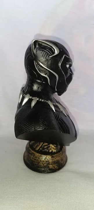 Estátua do Pantera Negra - Foto 2